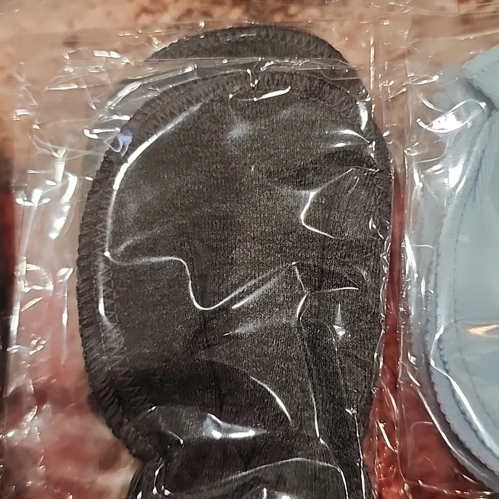 New never used newborn mittens - Picture 8 of 10
